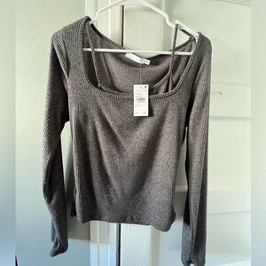 Ribbed gray long sleeve